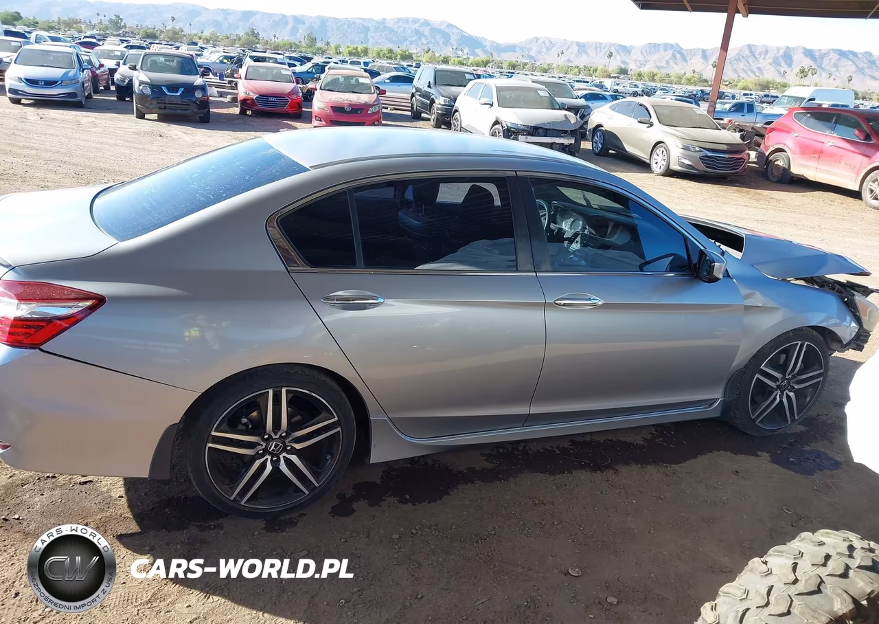2016 Honda Accord Sport VIN:1HGCR2F50GA149158 - 14