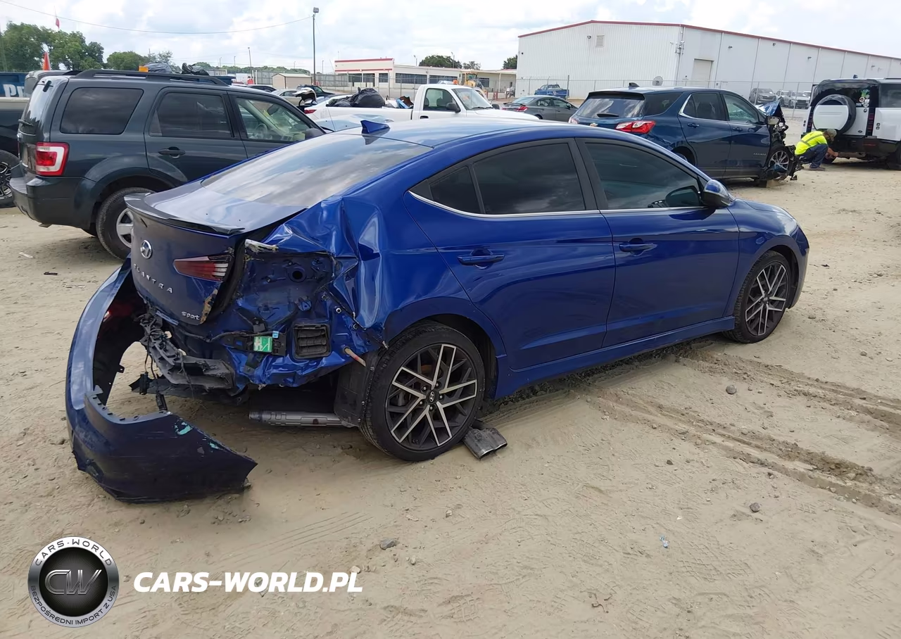 2020 Hyundai Elantra Sport VIN:KMHD04LB4LU993615 - 4