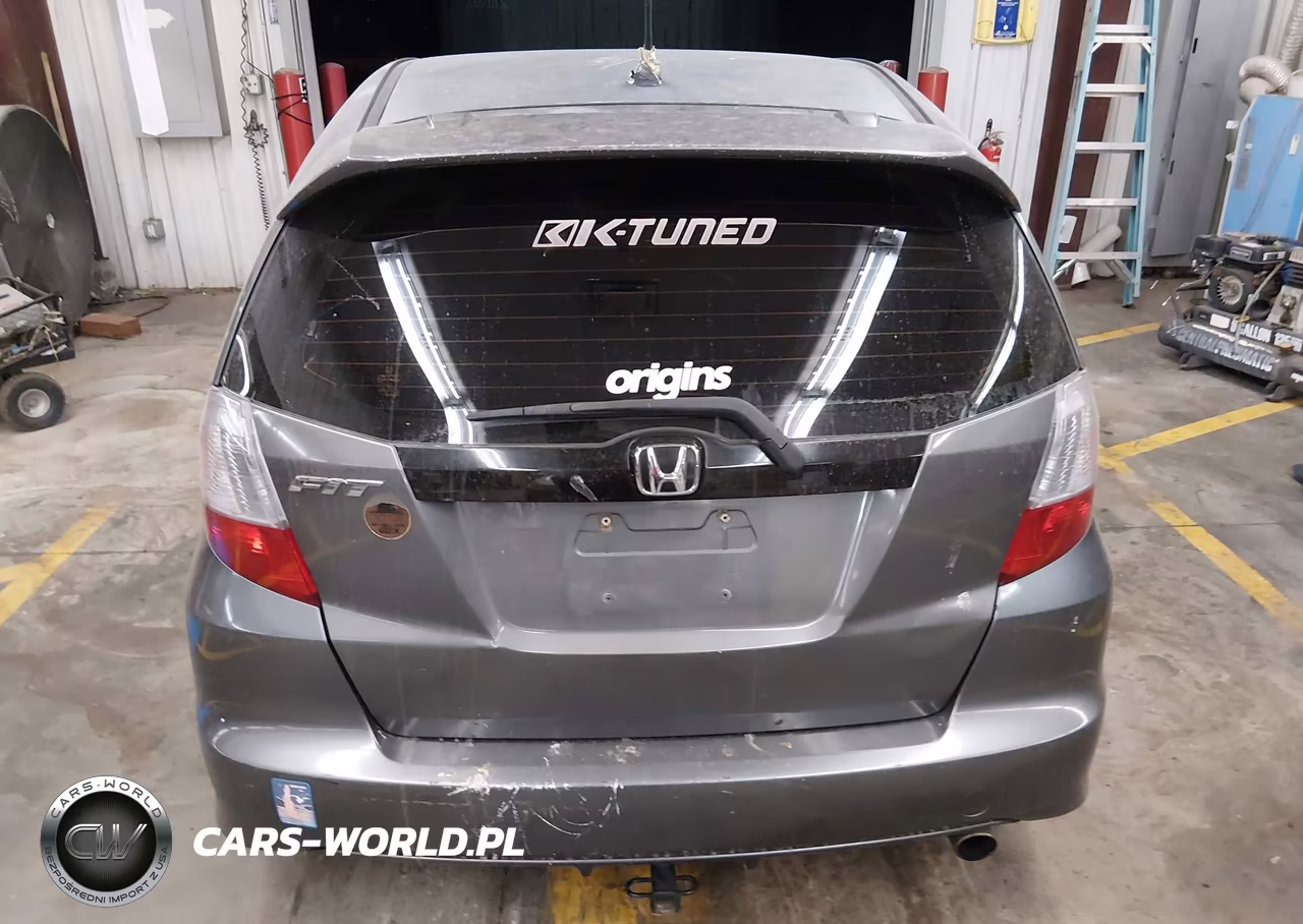 2013 Honda Fit Sport VIN:JHMGE8H51DC011168 - 16