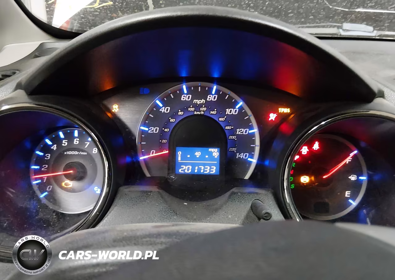 2013 Honda Fit Sport VIN:JHMGE8H51DC011168 - 7