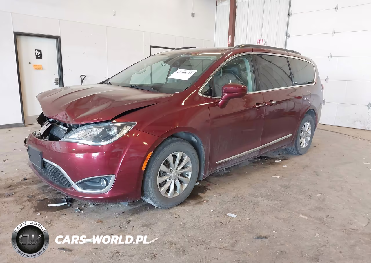 2017 Chrysler Pacifica Touring-L VIN:2C4RC1BGXHR576467 - 2