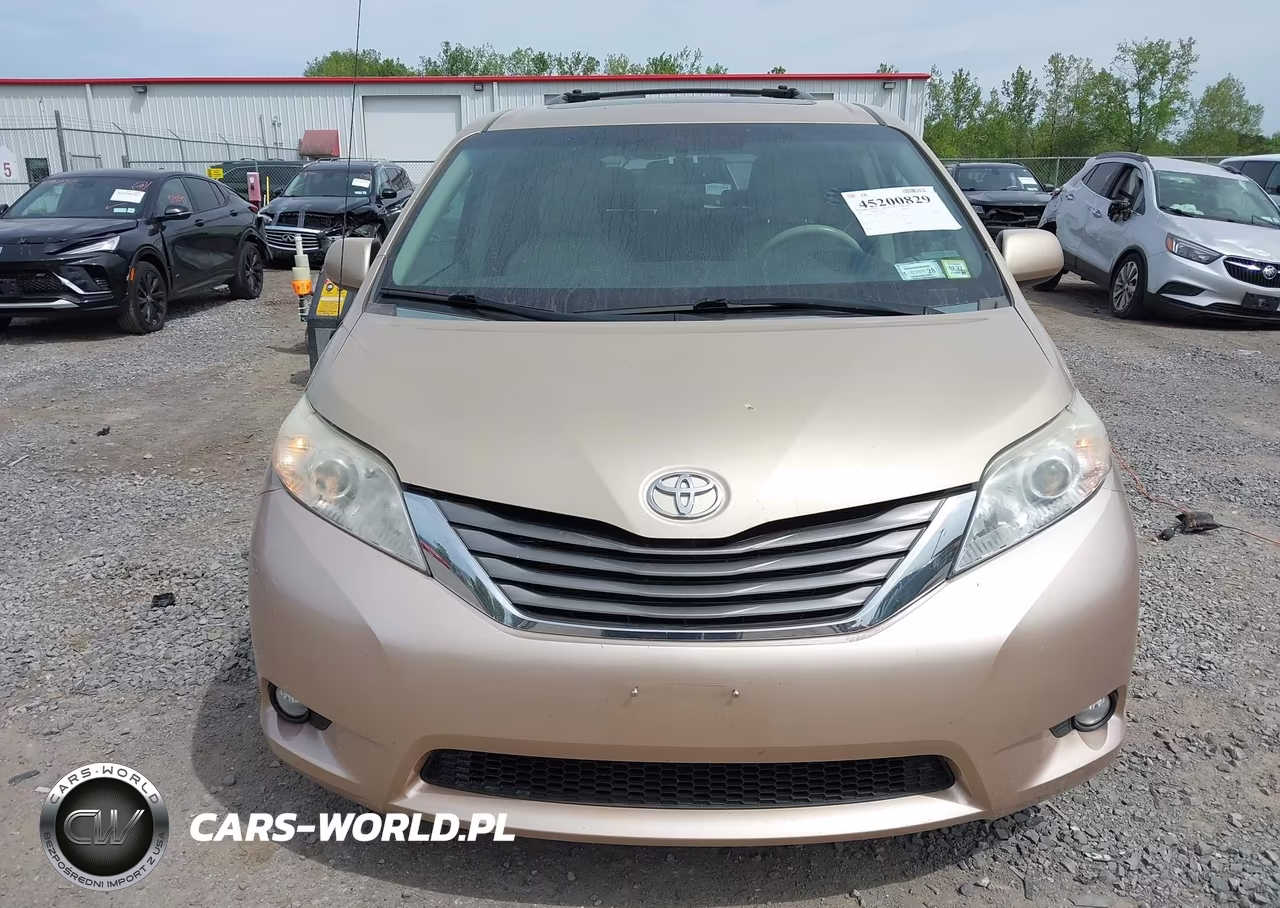 2012 Toyota Sienna Xle V6 8 Passenger VIN:5TDYK3DC3CS258422 - 12