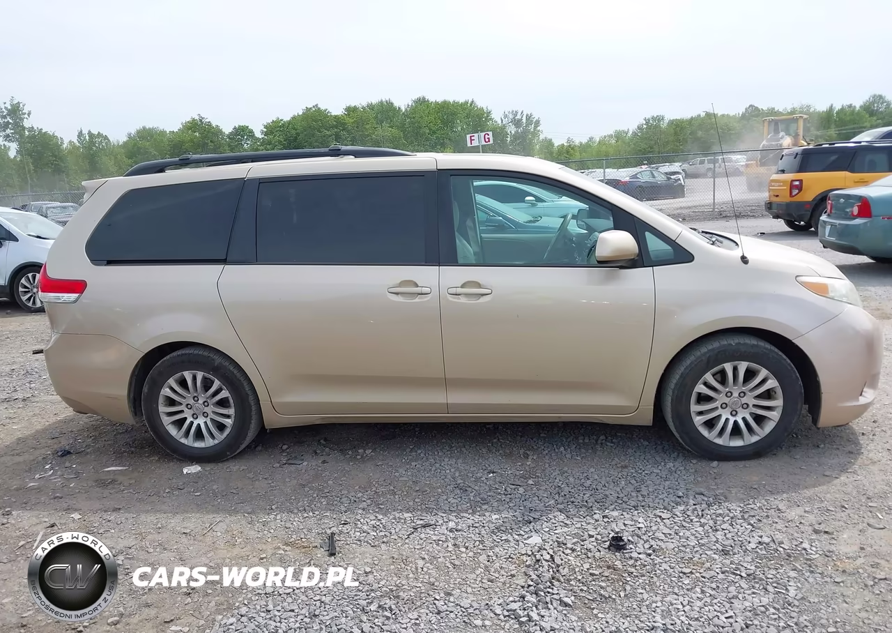 2012 Toyota Sienna Xle V6 8 Passenger VIN:5TDYK3DC3CS258422 - 13
