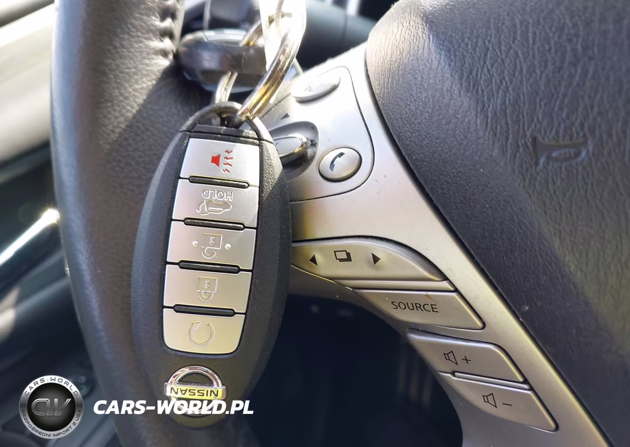 2018 Nissan Murano Platinum VIN:5N1AZ2MH2JN108660 - 11