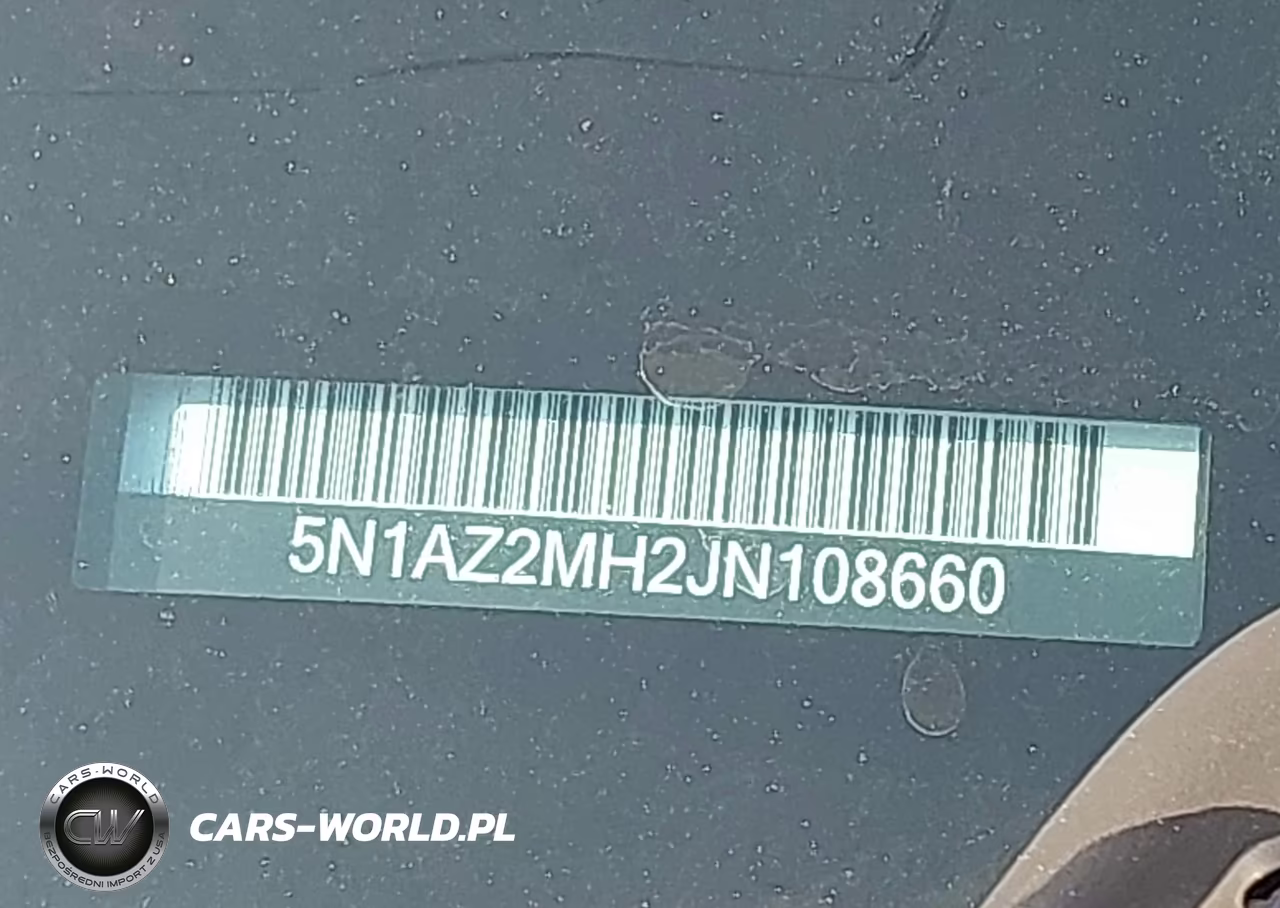 2018 Nissan Murano Platinum VIN:5N1AZ2MH2JN108660 - 17