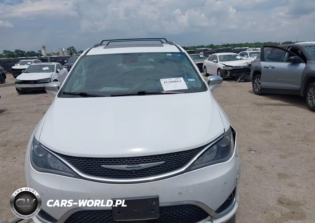 2019 Chrysler Pacifica Limited VIN:2C4RC1GG6KR617645 - 12