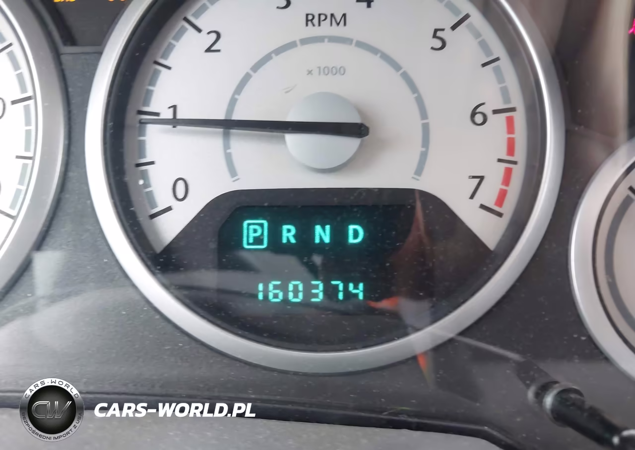 2010 Chrysler Town & Country Touring VIN:2A4RR5D12AR358599 - 15
