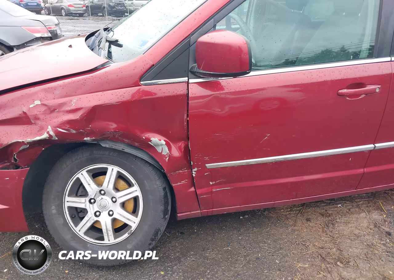 2010 Chrysler Town & Country Touring VIN:2A4RR5D12AR358599 - 6
