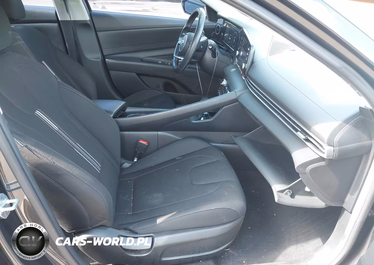 2021 Hyundai Elantra Sel VIN:5NPLS4AG3MH051110 - 5