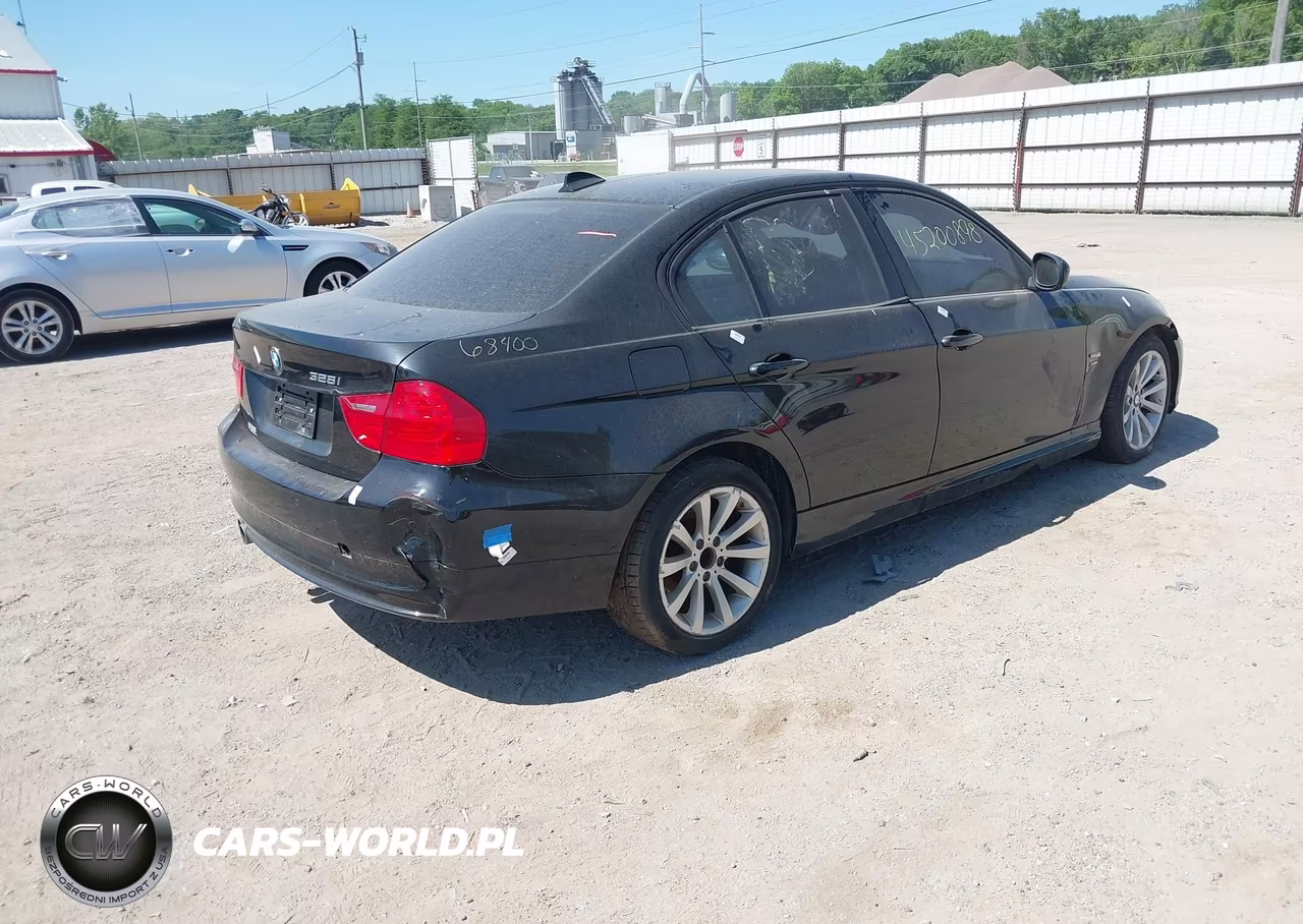 2011 BMW 328I xDrive VIN:WBAPK5C54BF126839 - 4