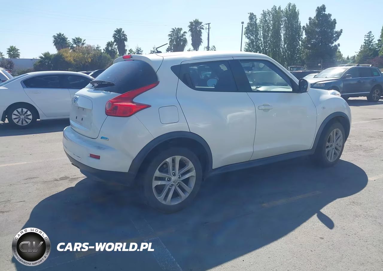 2013 Nissan Juke S VIN:JN8AF5MR3DT206091 - 4