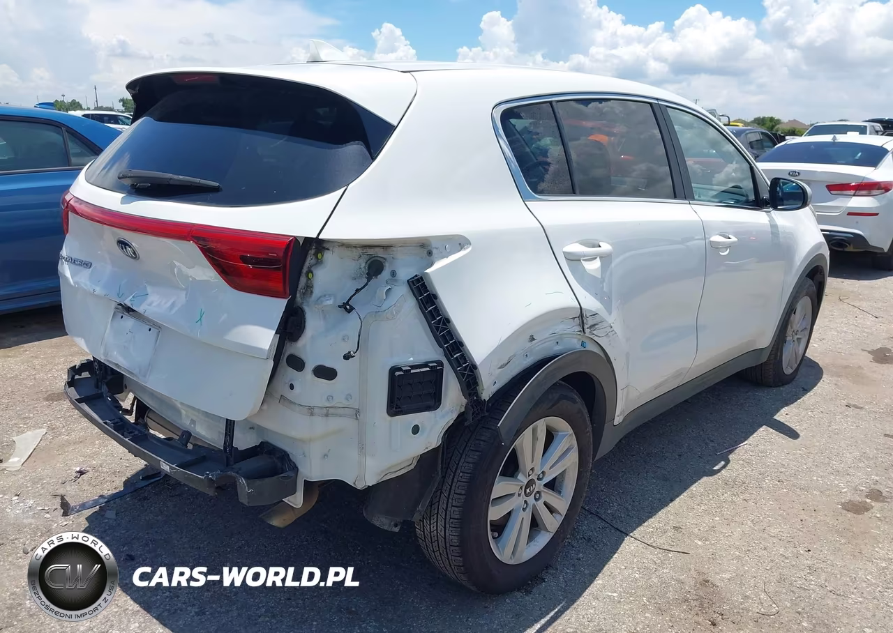 2018 Kia Sportage Lx VIN:KNDPM3AC0J7340318 - 4