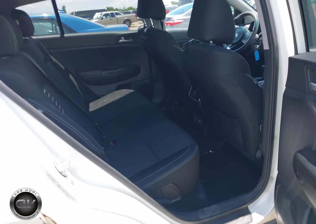 2018 Kia Sportage Lx VIN:KNDPM3AC0J7340318 - 8