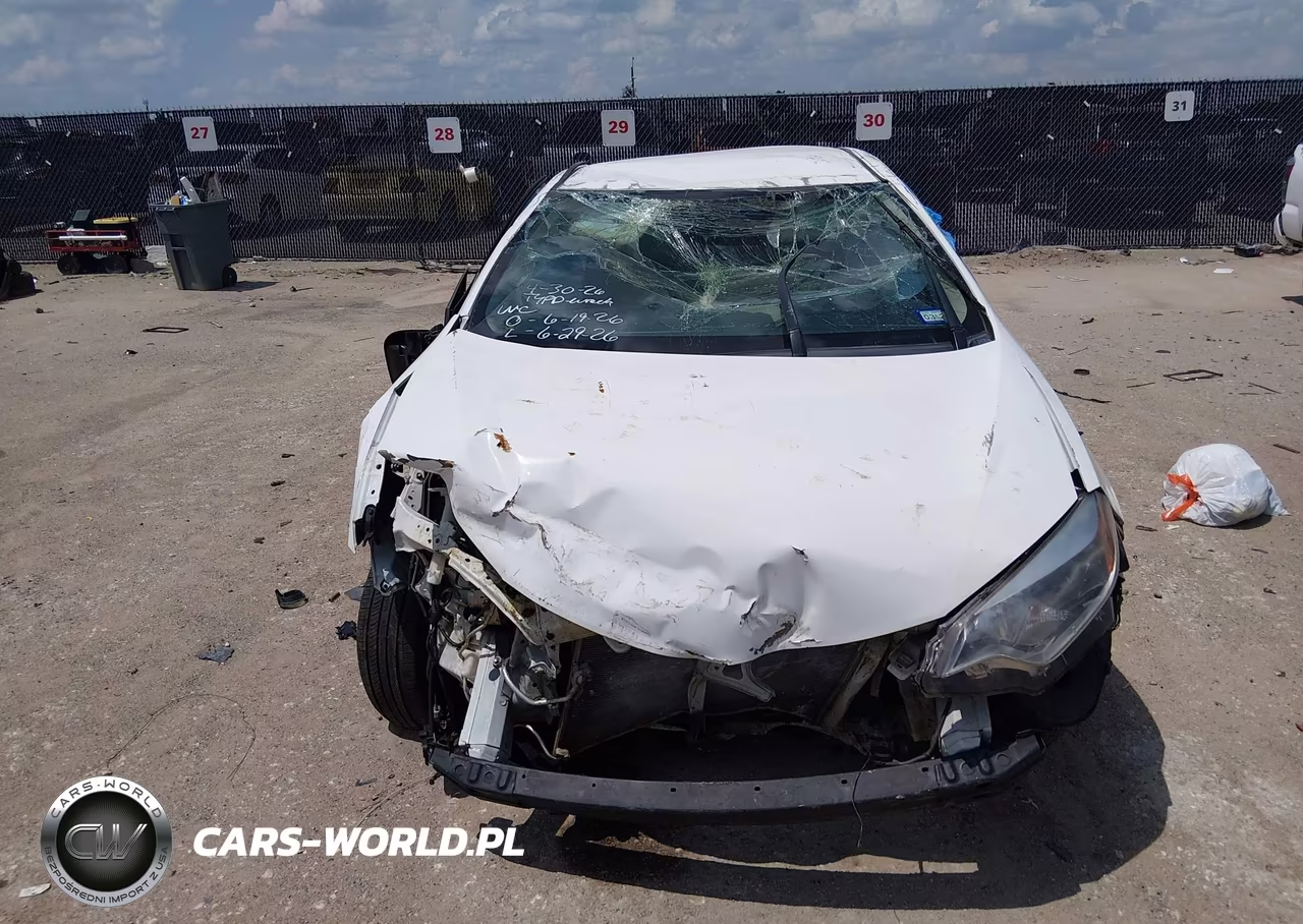 2016 Toyota Corolla Le VIN:5YFBURHE5GP548755 - 12
