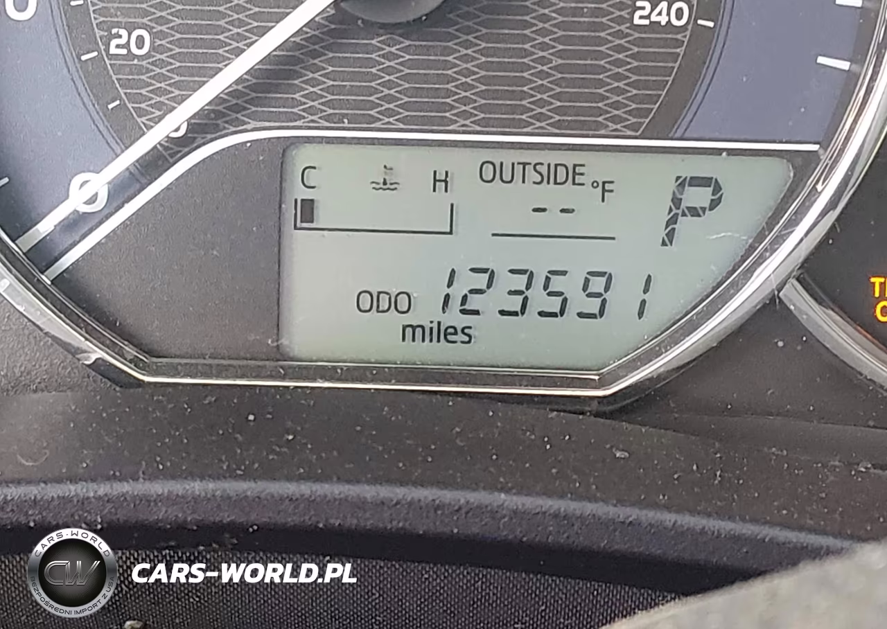 2016 Toyota Corolla Le VIN:5YFBURHE5GP548755 - 15
