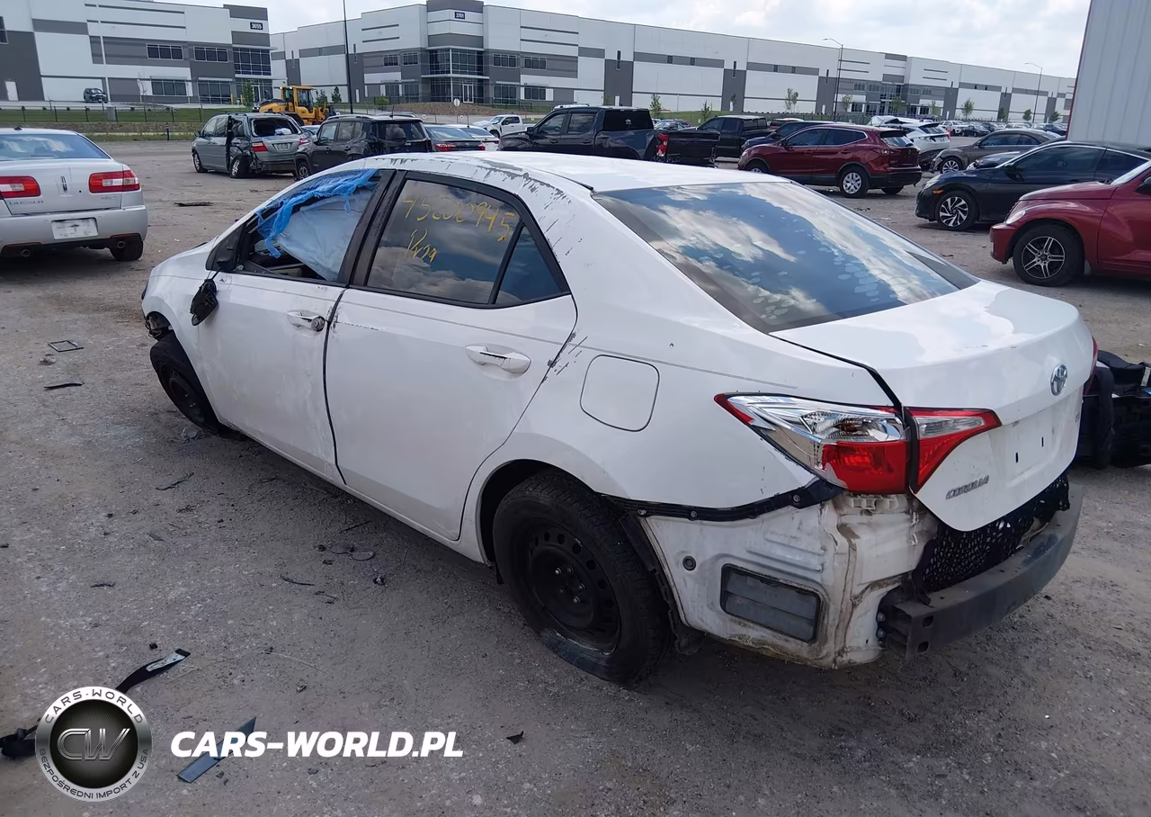 2016 Toyota Corolla Le VIN:5YFBURHE5GP548755 - 3