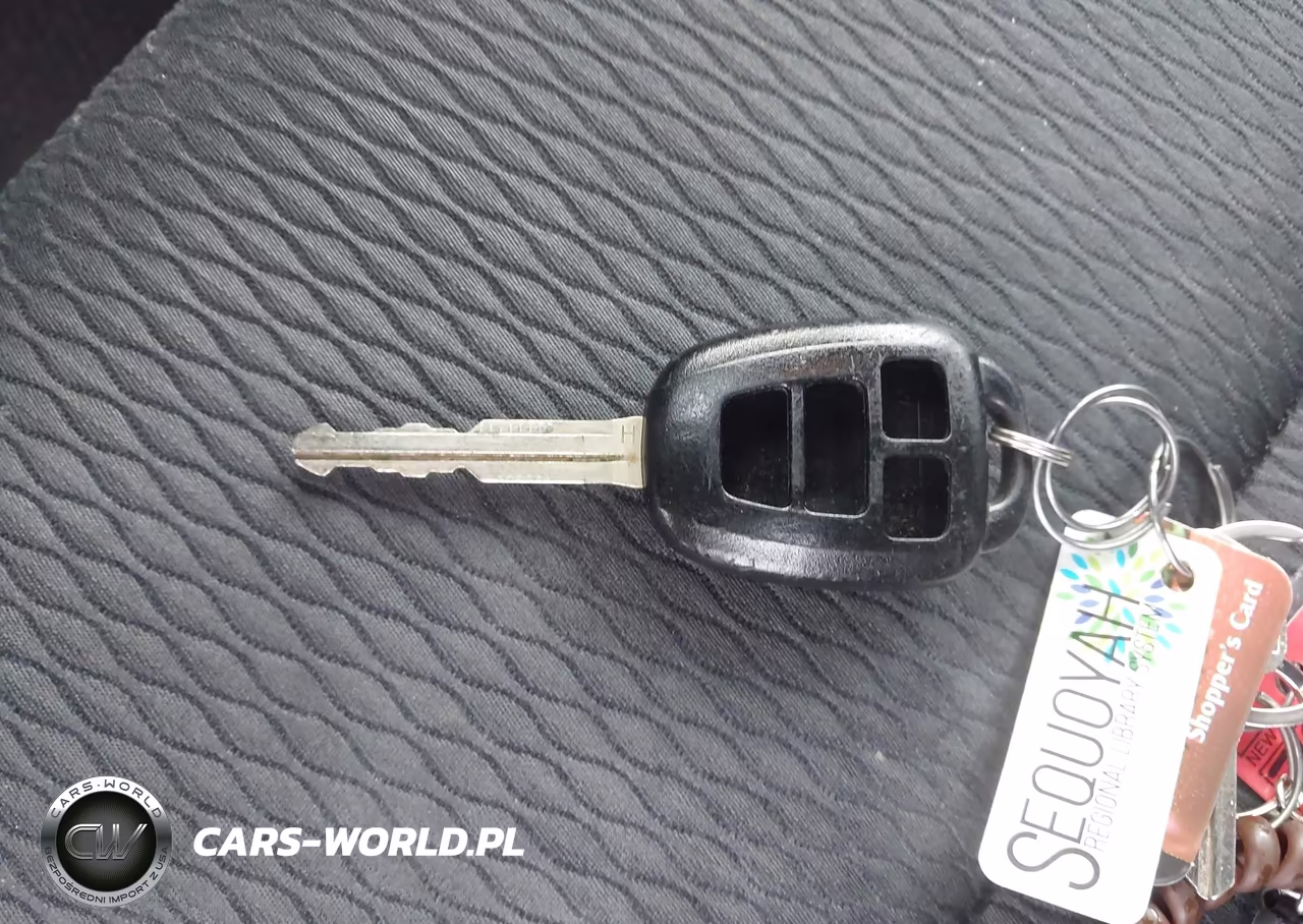 2018 Toyota Corolla Le VIN:2T1BURHE6JC991245 - 11