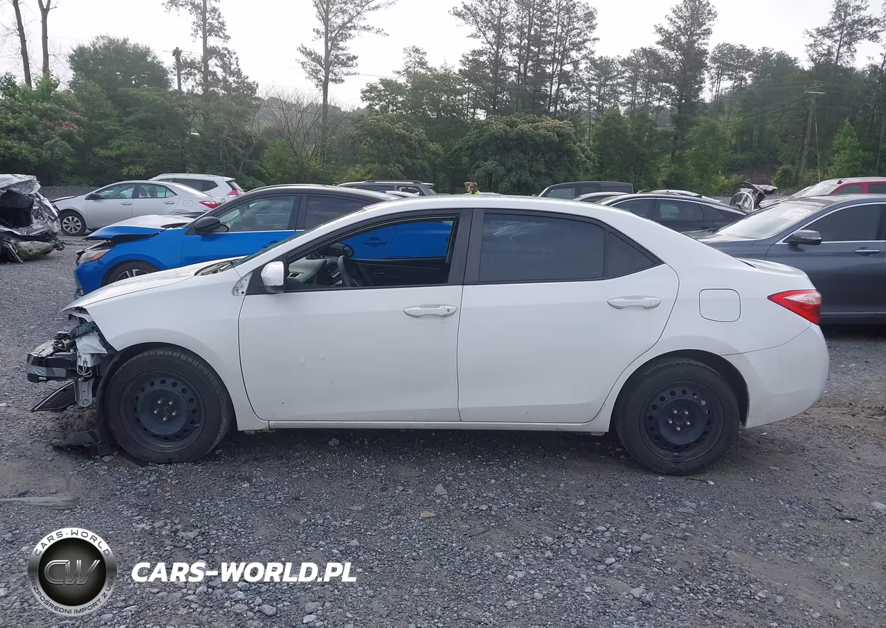 2018 Toyota Corolla Le VIN:2T1BURHE6JC991245 - 14