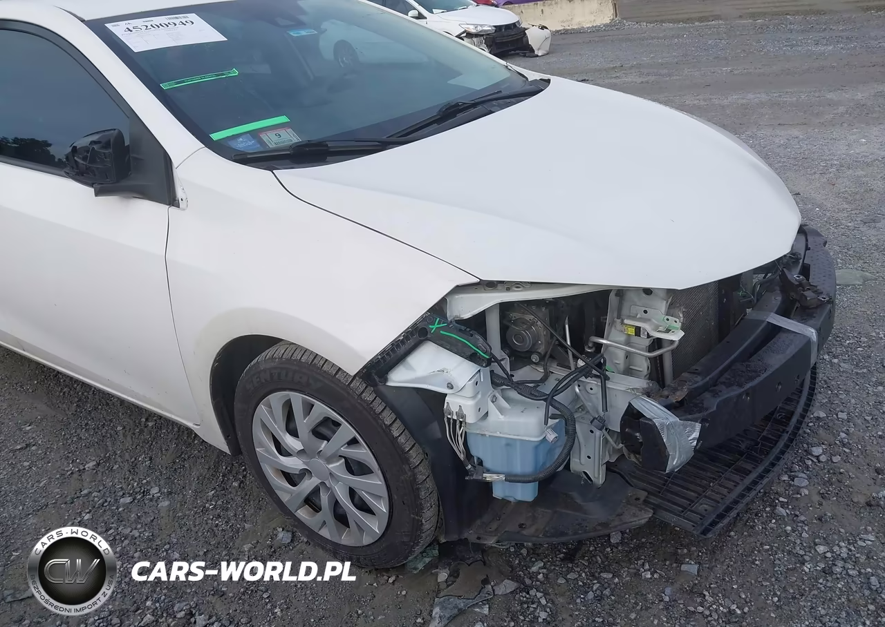 2018 Toyota Corolla Le VIN:2T1BURHE6JC991245 - 6