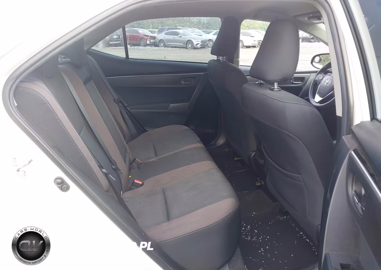 2018 Toyota Corolla Le VIN:2T1BURHE6JC991245 - 8