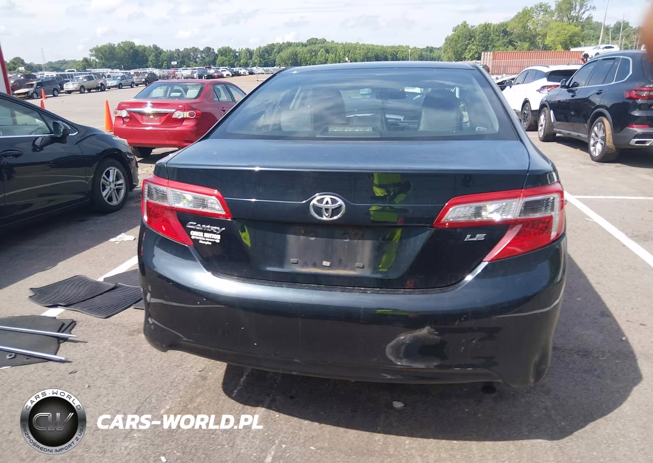 2013 Toyota Camry Le VIN:4T4BF1FK3DR327465 - 16