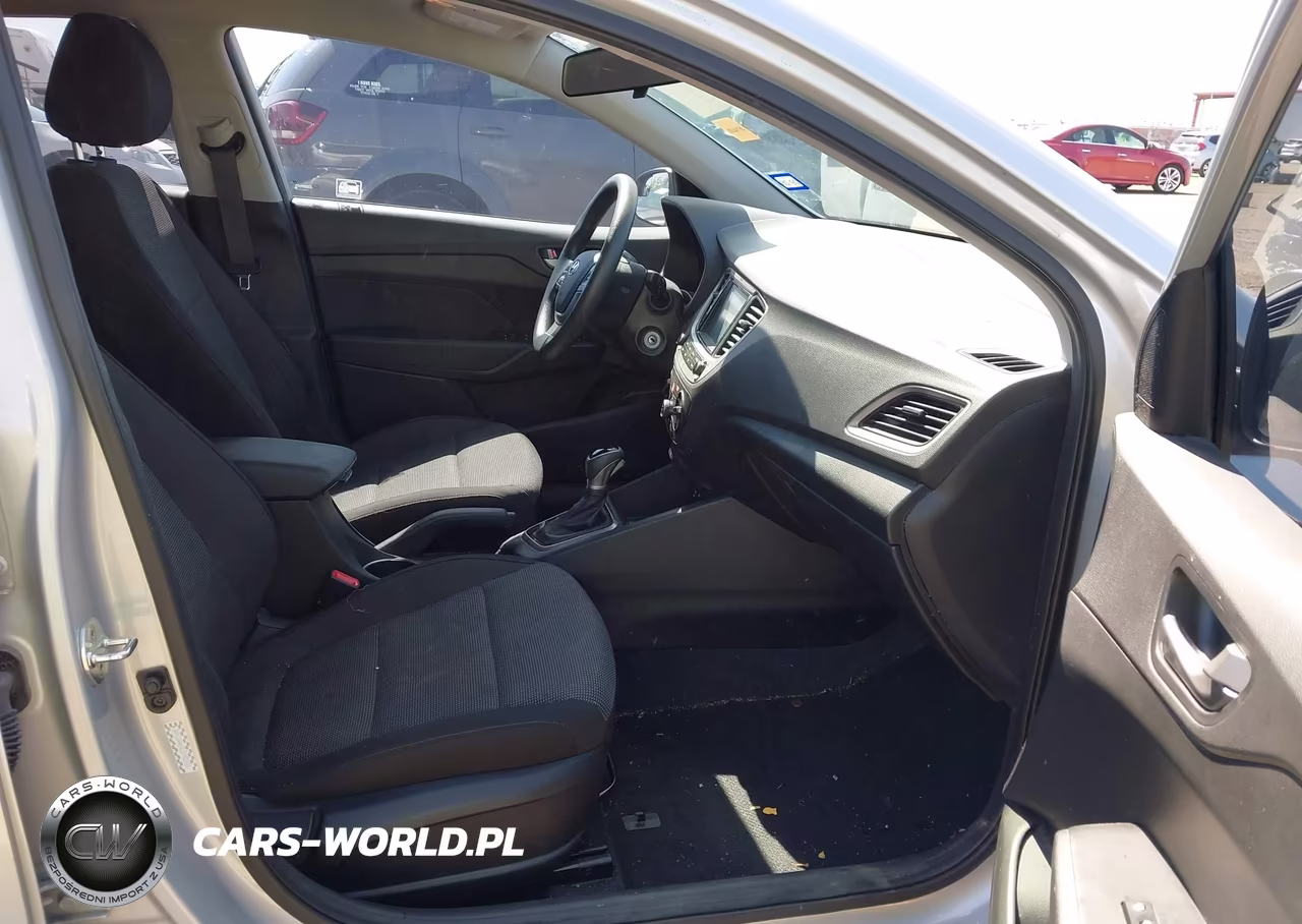 2020 Hyundai Accent Sel VIN:3KPC24A6XLE092585 - 5