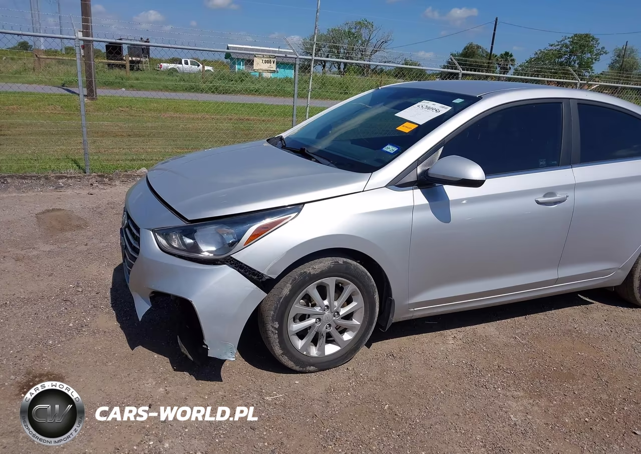 2020 Hyundai Accent Sel VIN:3KPC24A6XLE092585 - 6
