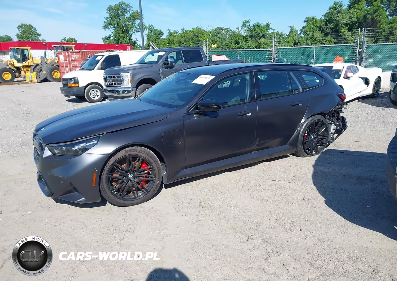 2026 BMW M5 Touring VIN:WBS83GV07TCW00246 - 2
