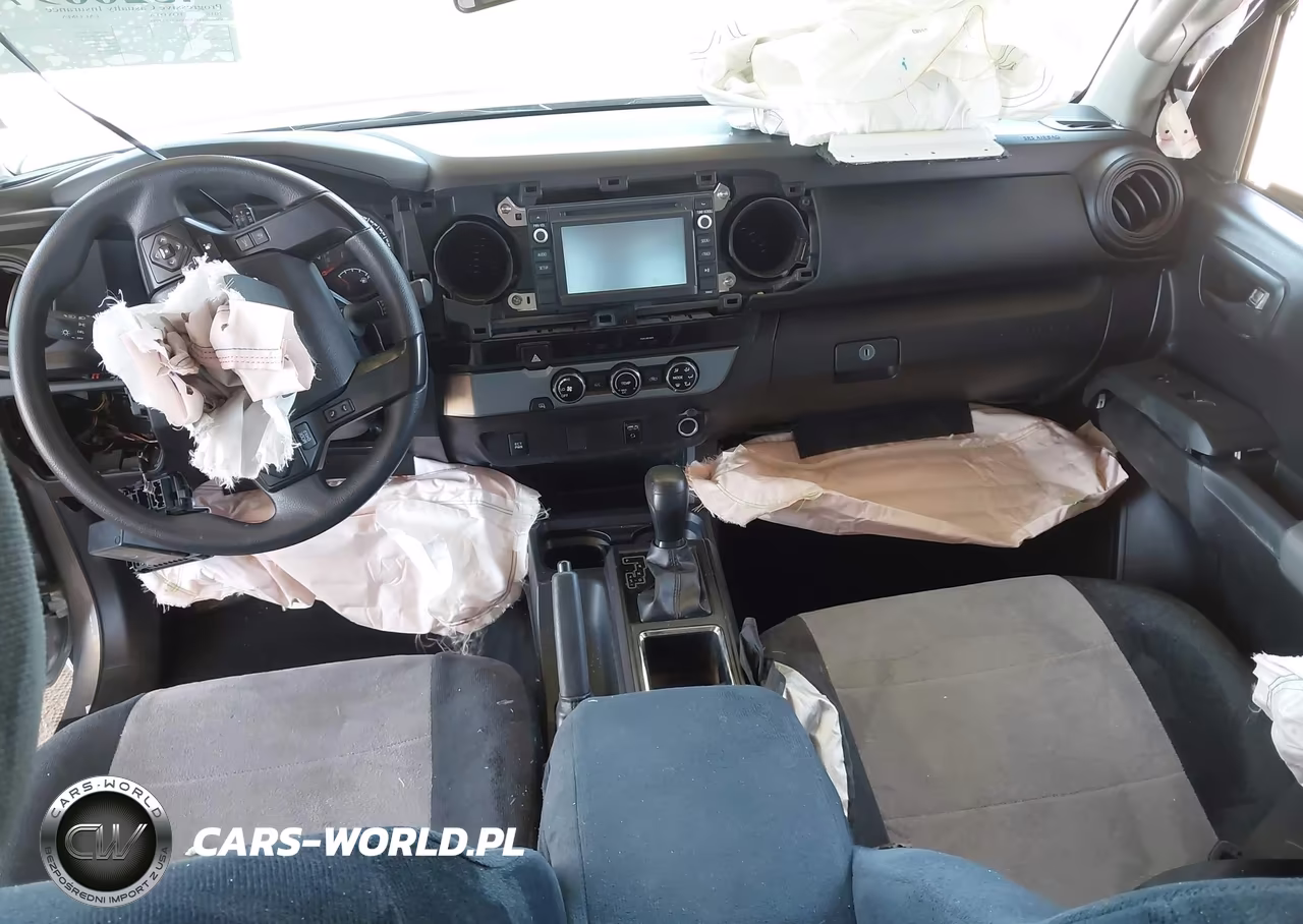 2018 Toyota Tacoma Sr VIN:5TFRX5GN6JX123943 - 5