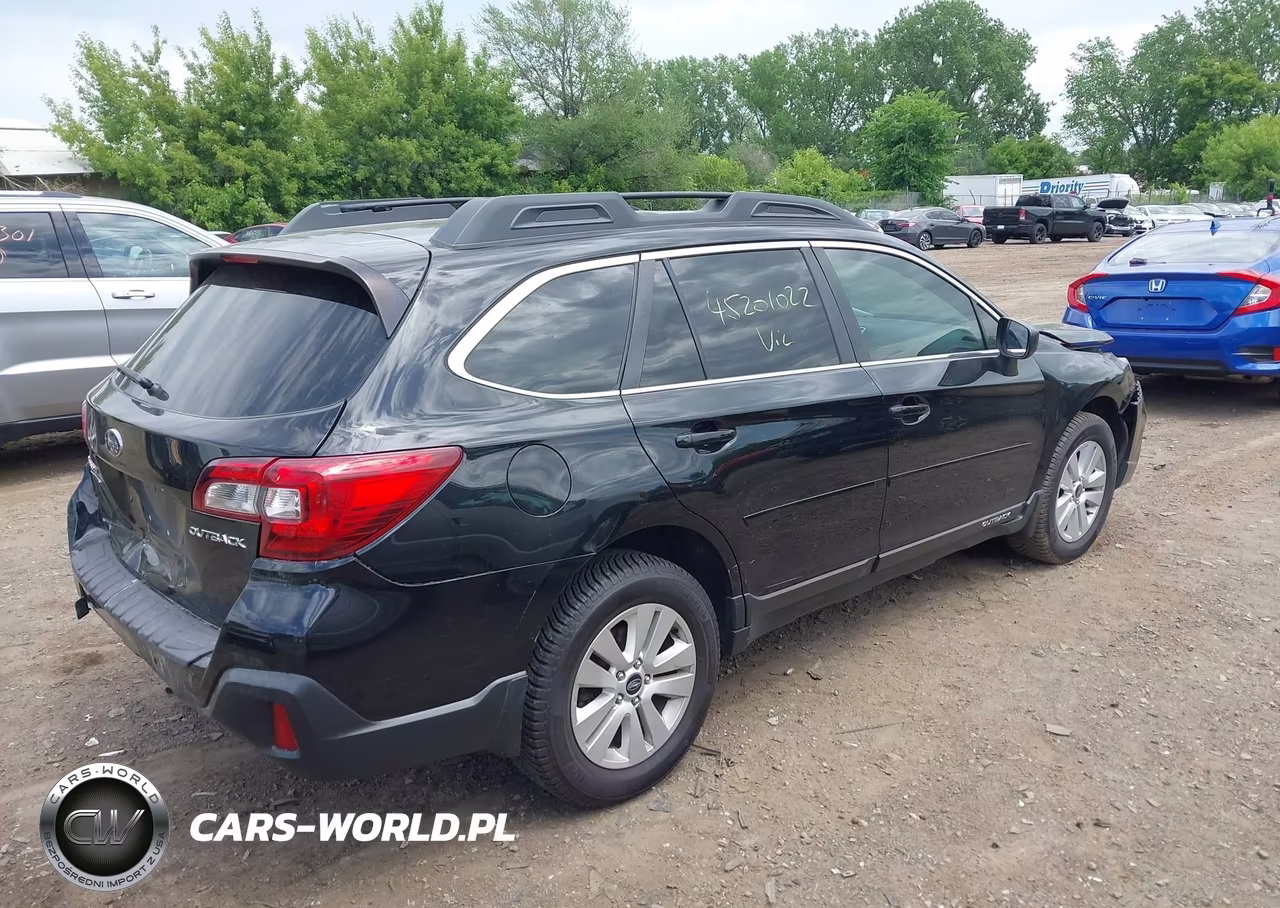 2018 Subaru Outback 2.5I VIN:4S4BSAACXJ3267529 - 4
