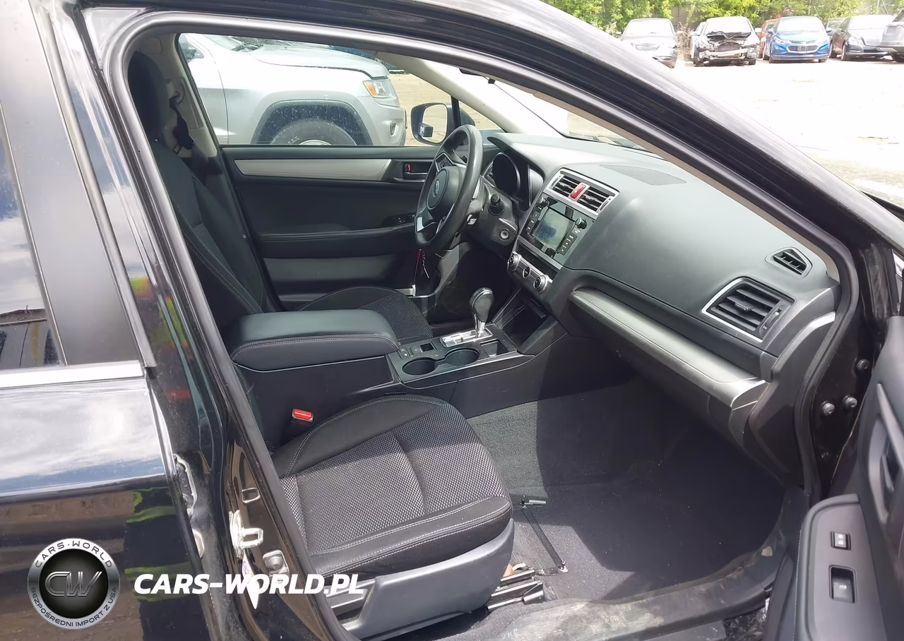 2018 Subaru Outback 2.5I VIN:4S4BSAACXJ3267529 - 5