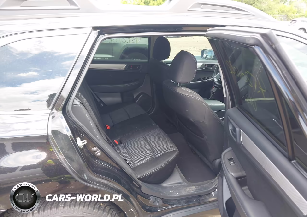 2018 Subaru Outback 2.5I VIN:4S4BSAACXJ3267529 - 8
