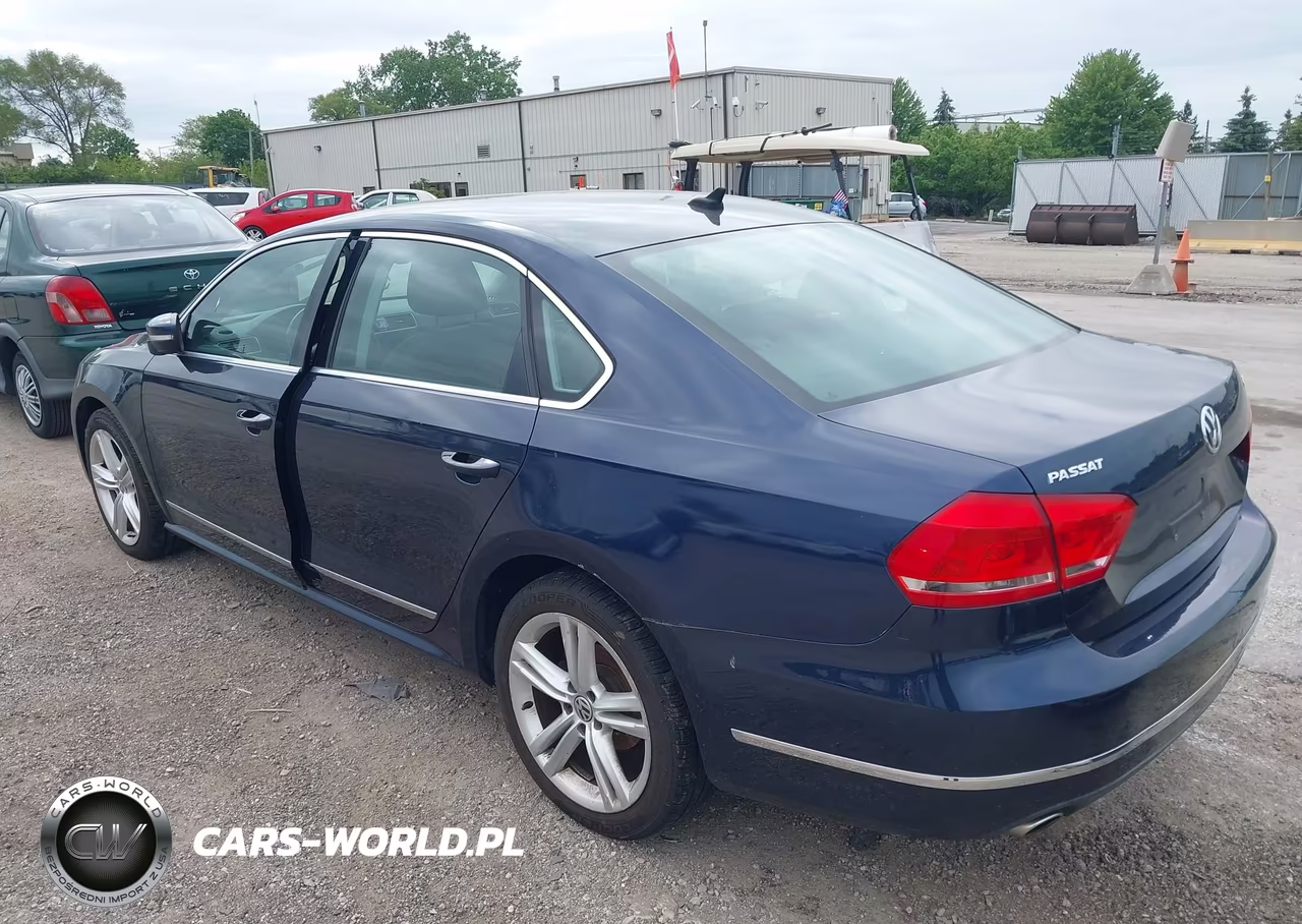 2015 Volkswagen Passat 2.0L Tdi Sel Premium VIN:1VWCV7A36FC038367 - 3