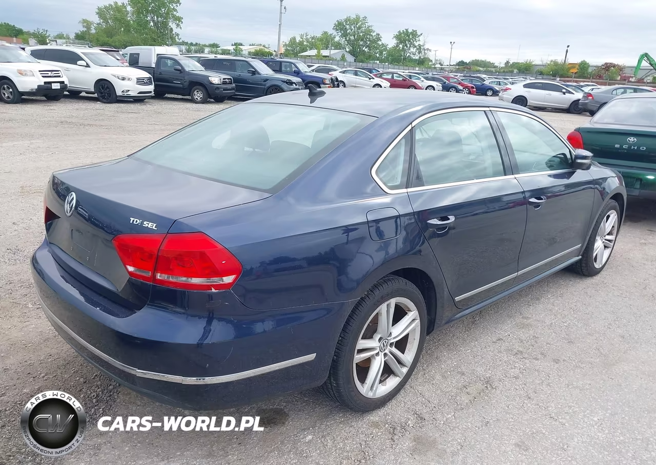 2015 Volkswagen Passat 2.0L Tdi Sel Premium VIN:1VWCV7A36FC038367 - 4