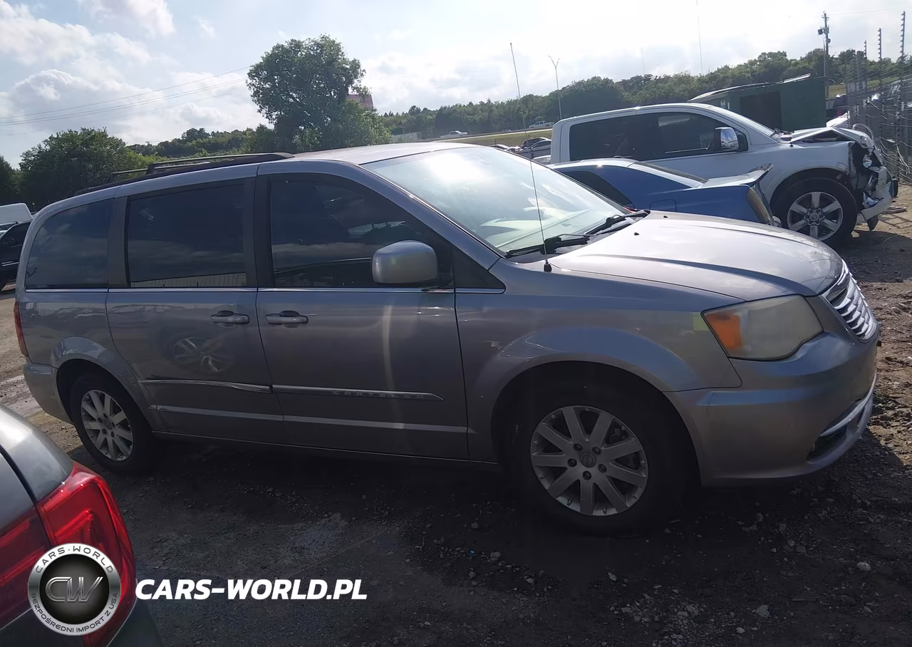 2014 Chrysler Town & Country Touring VIN:2C4RC1BG1ER270205 - 13