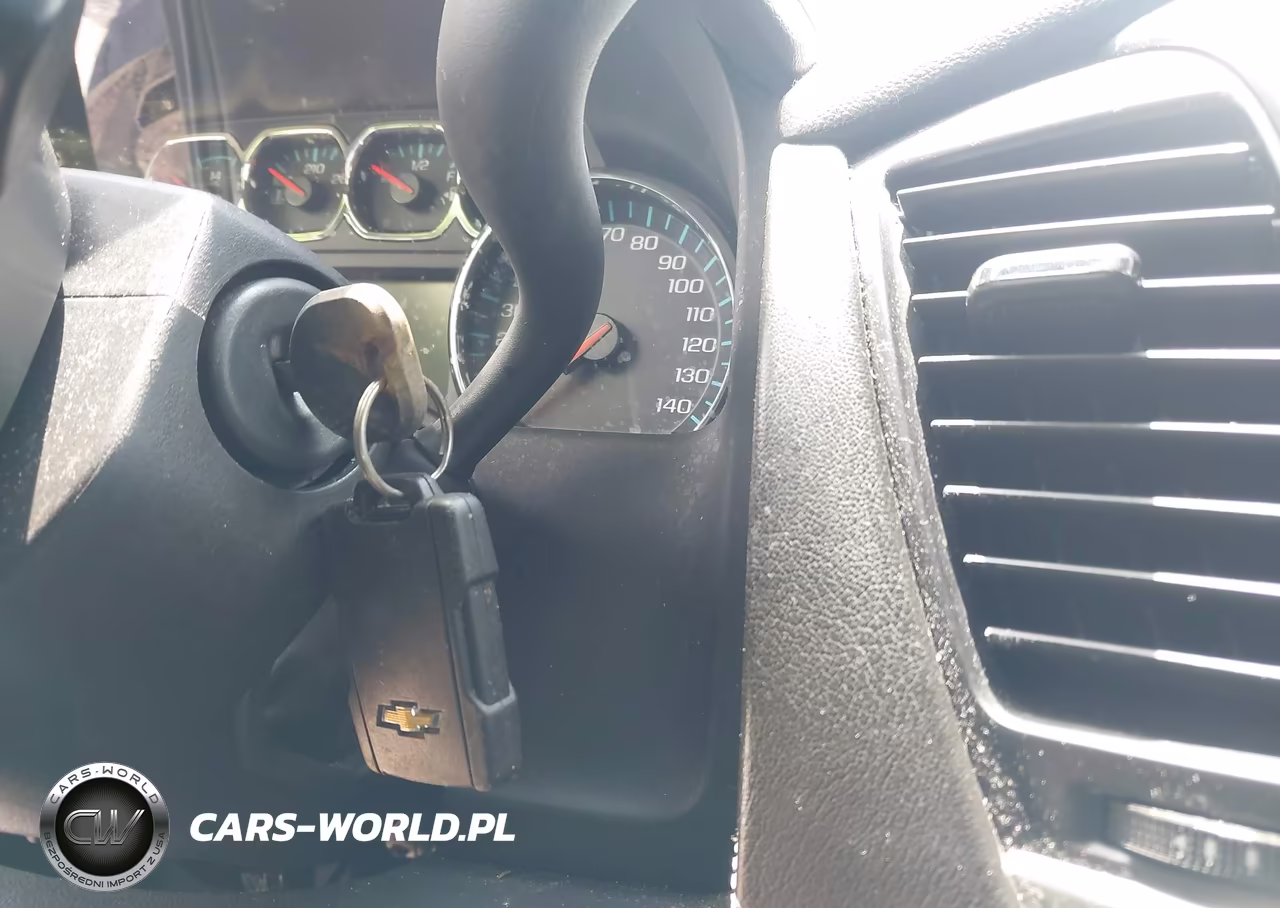 2019 Chevrolet Suburban Lt VIN:1GNSKHKC9KR328886 - 11