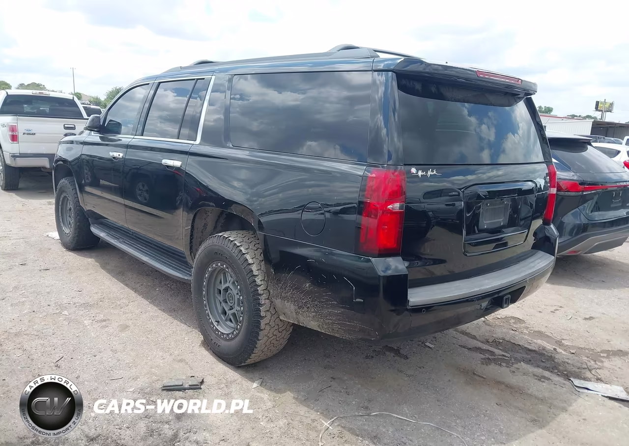2019 Chevrolet Suburban Lt VIN:1GNSKHKC9KR328886 - 3
