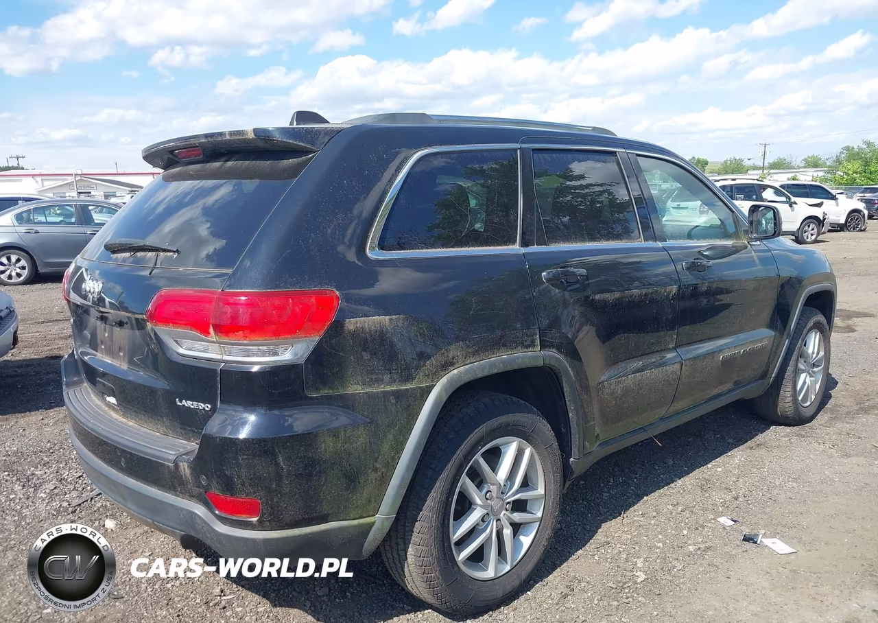 2018 Jeep Grand Cherokee Laredo E 4X4 VIN:1C4RJFAG4JC147991 - 18