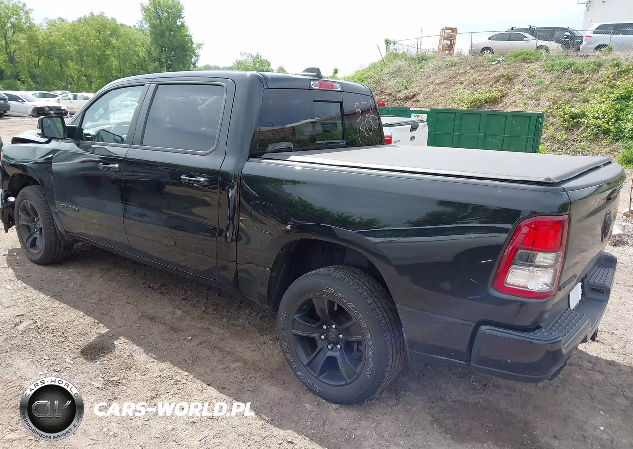 2020 Ram 1500 Big Horn 4X4 5'7 Box VIN:1C6SRFFT1LN153875 - 3