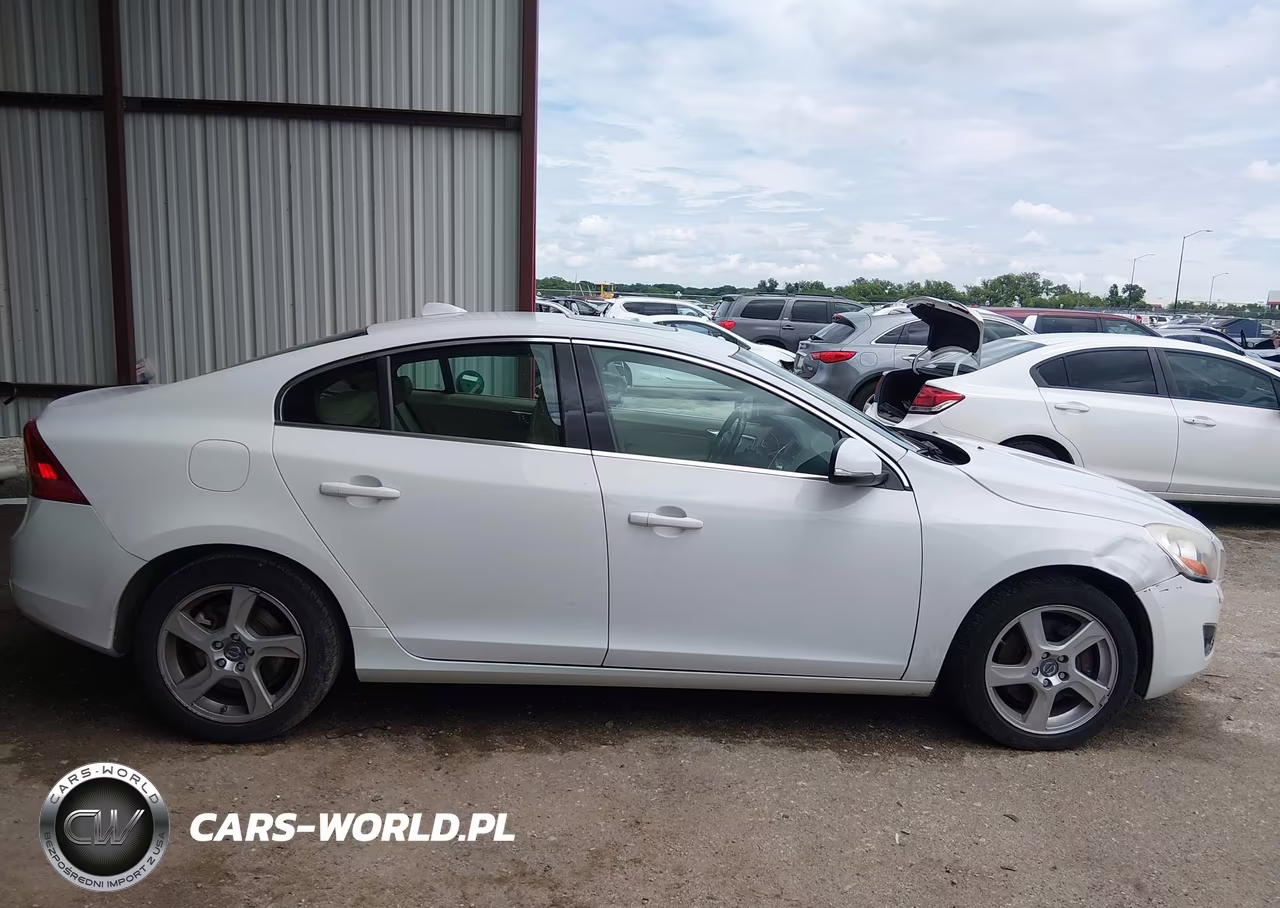 2012 Volvo S60 T5 VIN:YV1622FS1C2052443 - 13