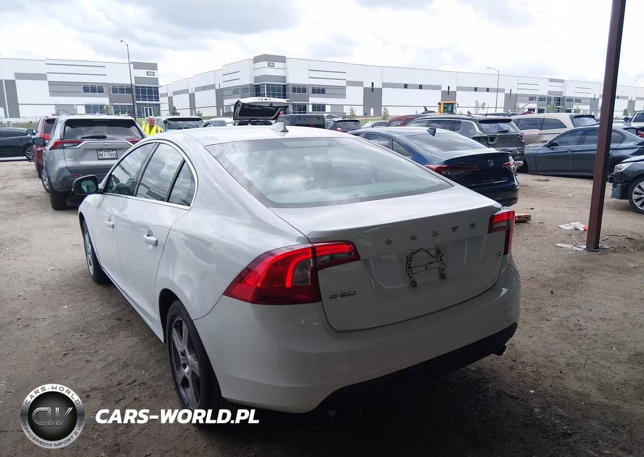 2012 Volvo S60 T5 VIN:YV1622FS1C2052443 - 3