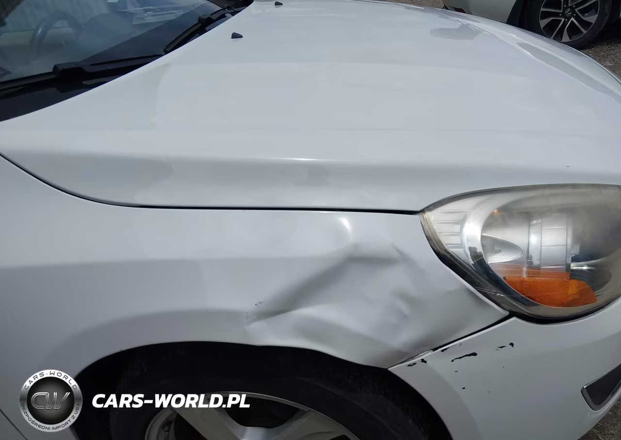 2012 Volvo S60 T5 VIN:YV1622FS1C2052443 - 6