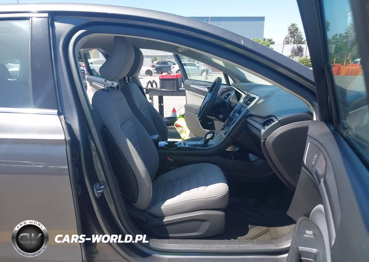 2016 Ford Fusion S VIN:3FA6P0G75GR240508 - 5