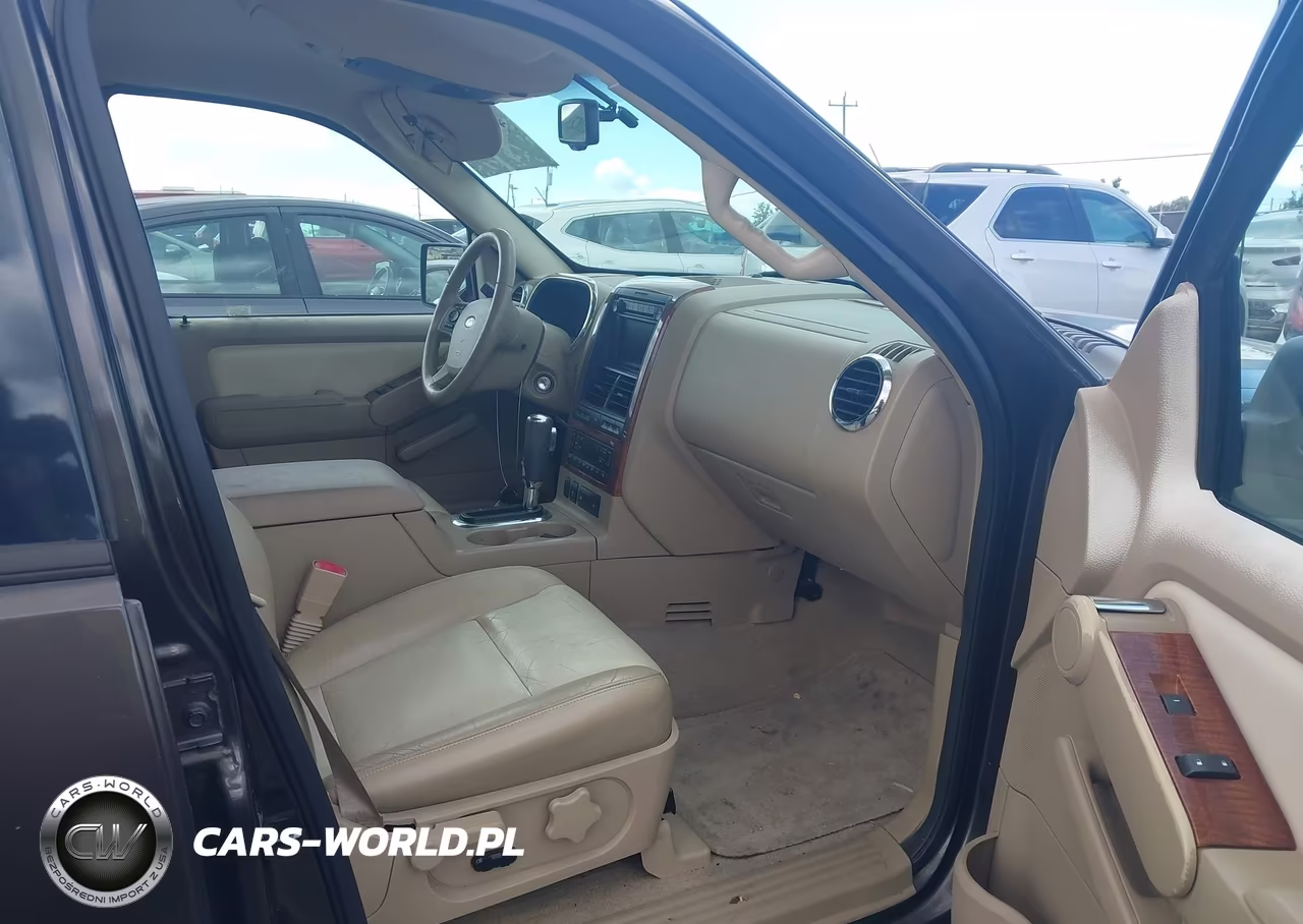2007 Ford Explorer Eddie Bauer VIN:1FMEU74E57UB15555 - 5