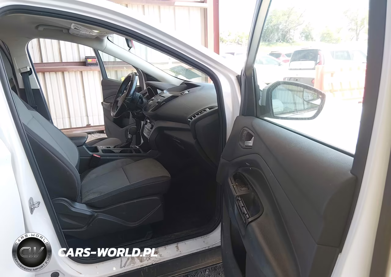 2017 Ford Escape Se VIN:1FMCU0GD3HUC98229 - 5