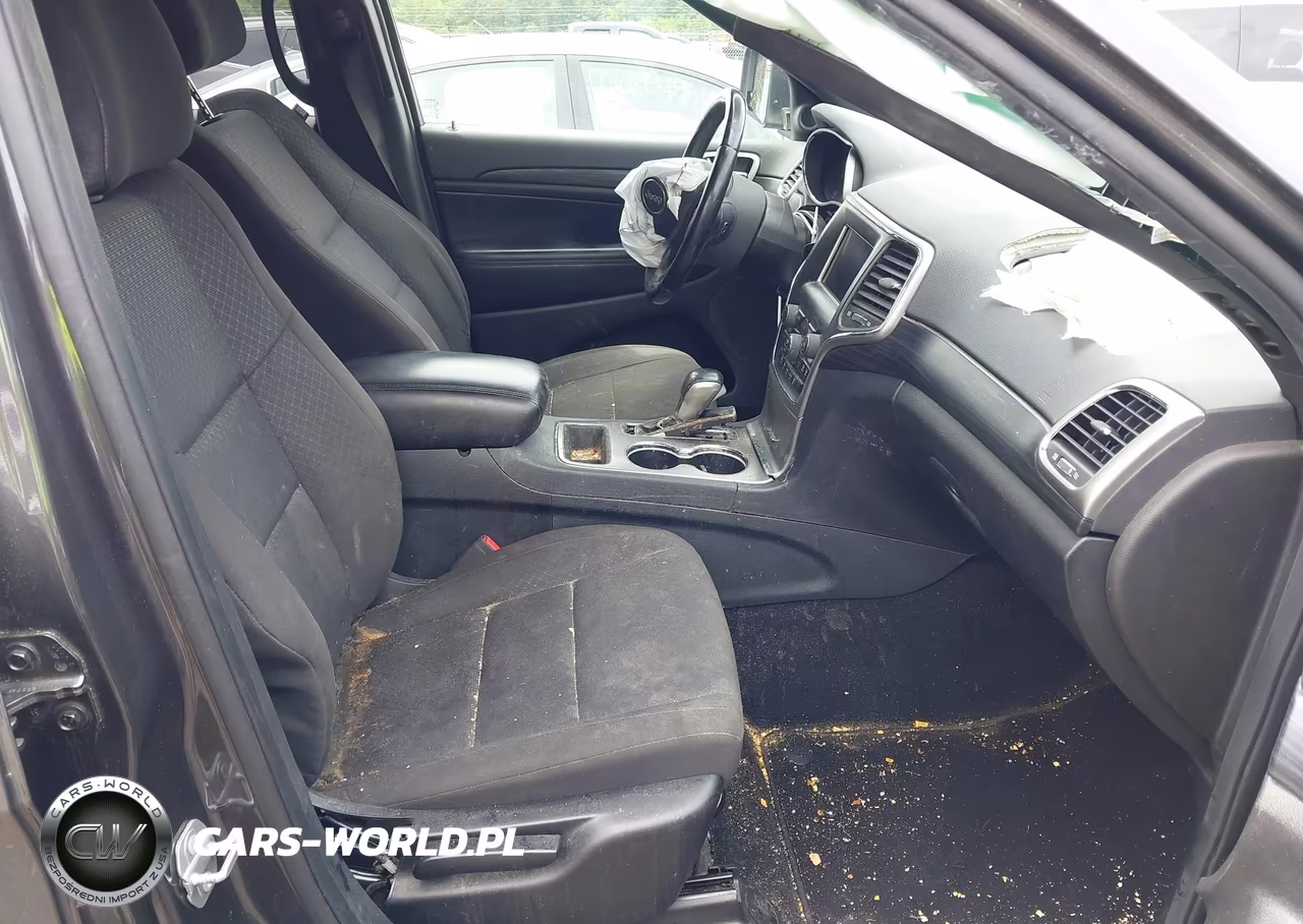 2020 Jeep Grand Cherokee Laredo E 4X4 VIN:1C4RJFAG1LC139186 - 5