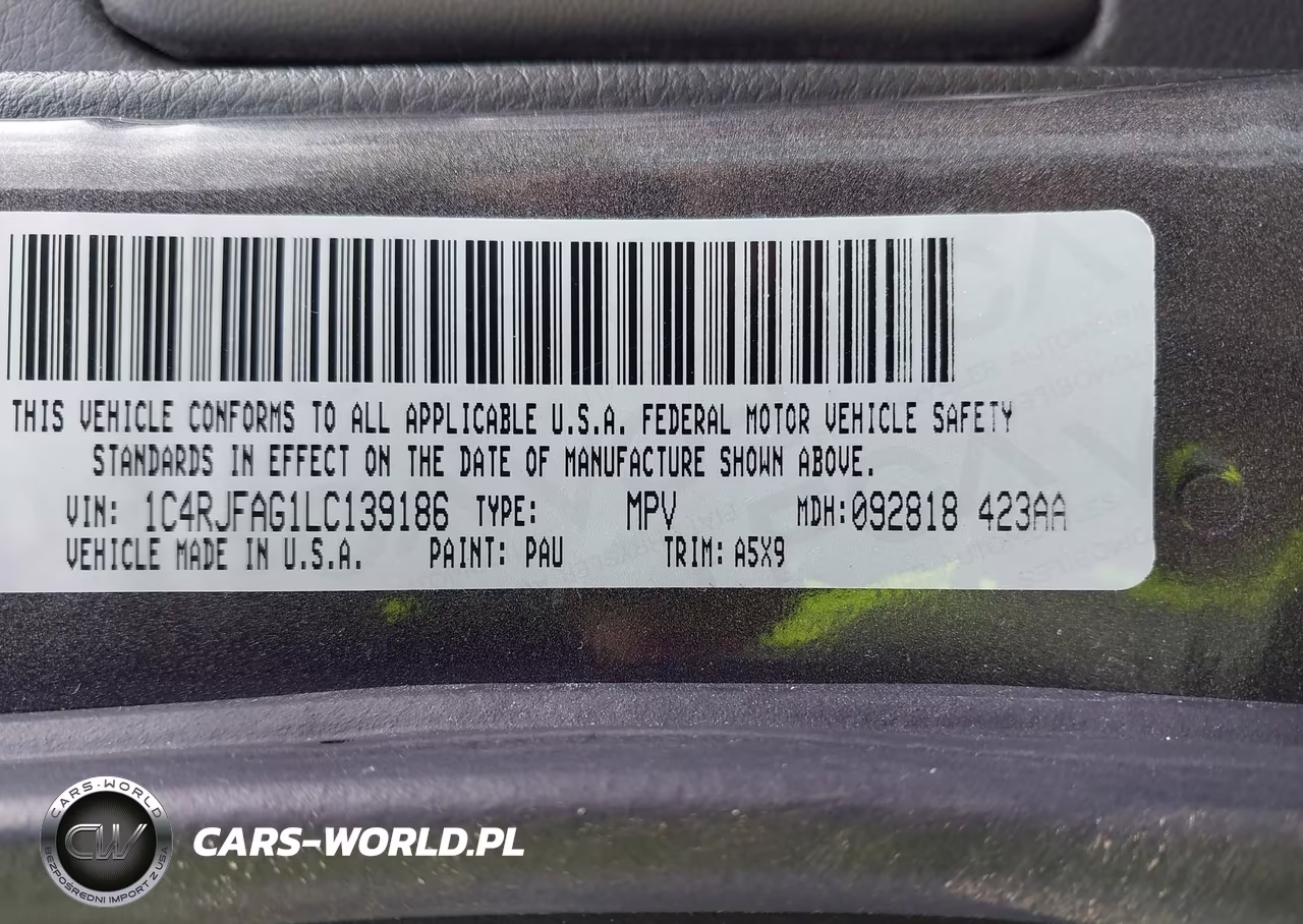 2020 Jeep Grand Cherokee Laredo E 4X4 VIN:1C4RJFAG1LC139186 - 9