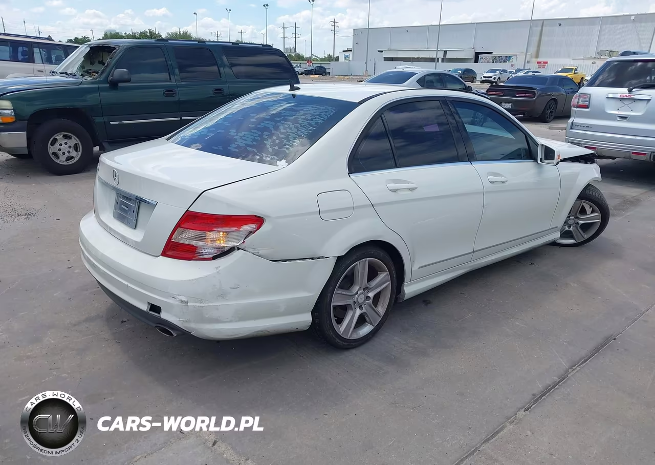 2011 Mercedes-Benz C 300 Luxury-Sport VIN:WDDGF5EB5BA478891 - 4