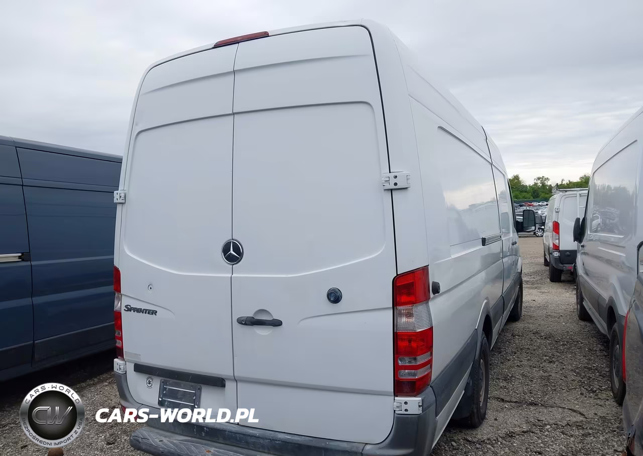 2012 Mercedes-Benz Sprinter 2500 High Roof VIN:WD3PE8CC6C5617215 - 4