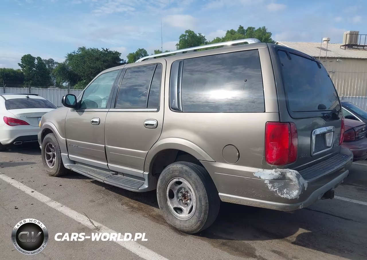 2002 Lincoln Navigator VIN:5LMEU27R22LJ17907 - 3